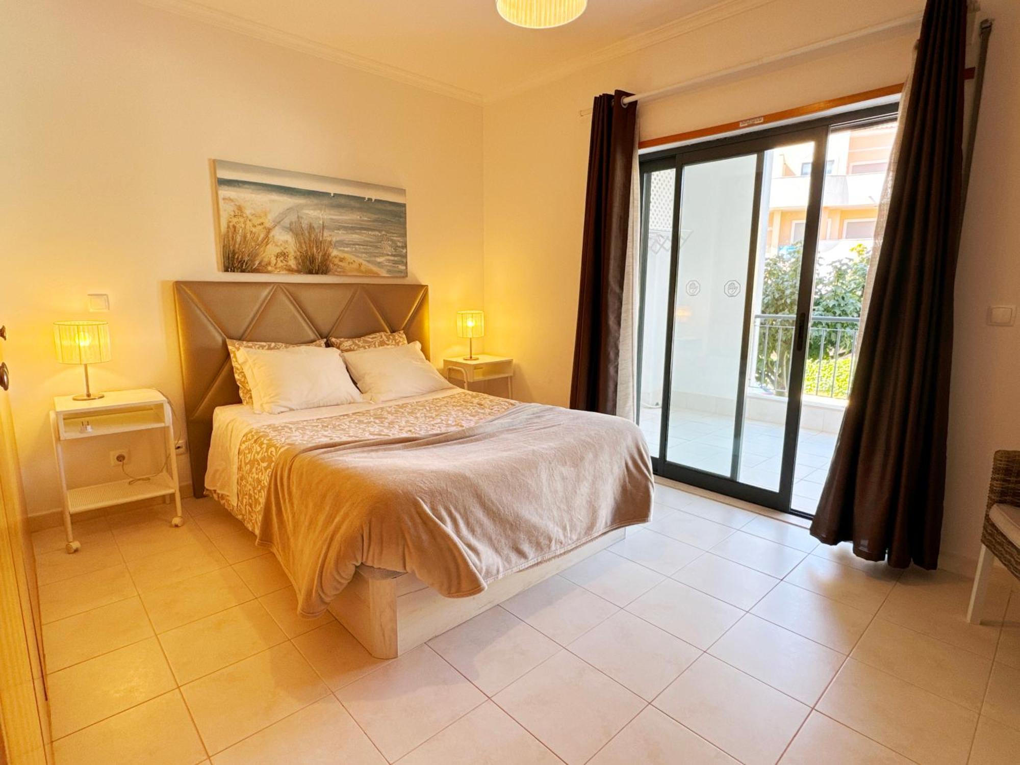 Vista Das Ondas Olhos De Agua Apartment Exteriör bild