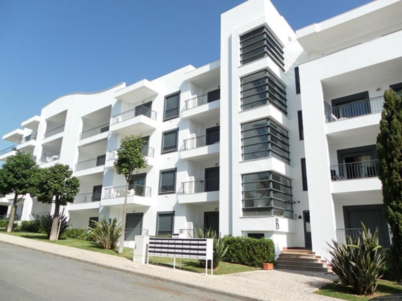 Vista Das Ondas Olhos De Agua Apartment Exteriör bild